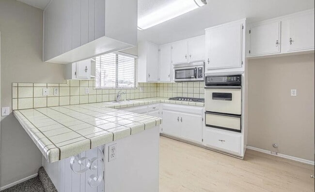 Building Photo - 41619 45th St W