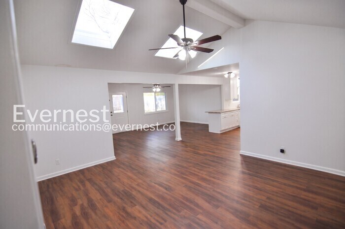 Building Photo - 9864 Childress Dr