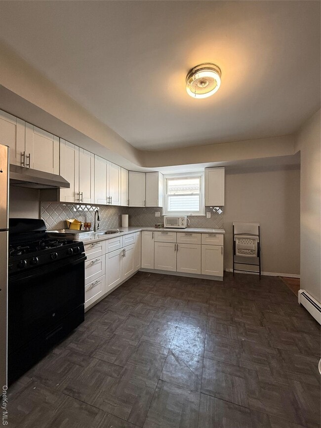 Building Photo - 259-23 Craft Ave