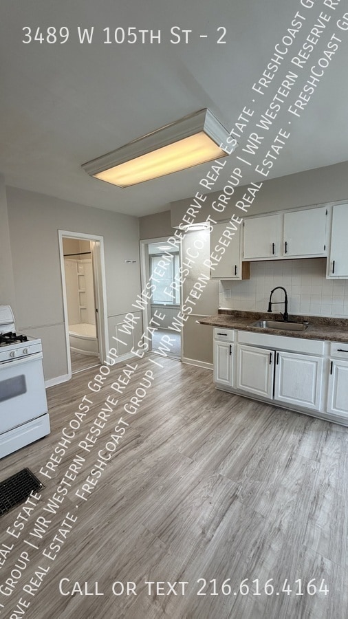 Building Photo - 3489 W 105th St