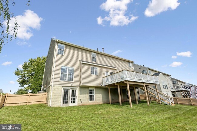 Building Photo - 44217 Navajo Dr
