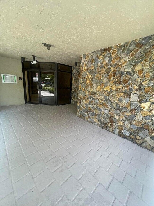 Building Photo - 2900 NW 42nd Ave