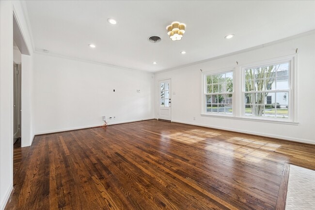 Building Photo - 2820 Rice Boulevard