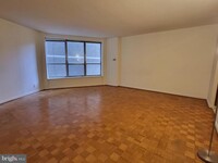 Building Photo - 224-30 W Rittenhouse Square