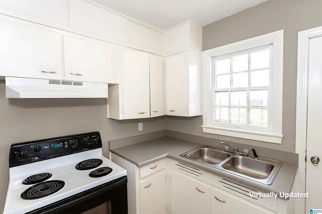 Building Photo - 340 McPherson Ave