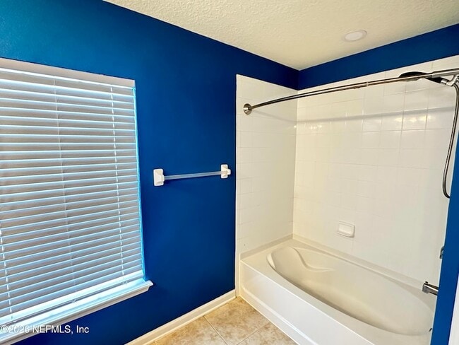 Building Photo - 4163 Highwood Dr