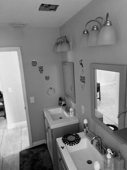 Building Photo - 110 N 40th St