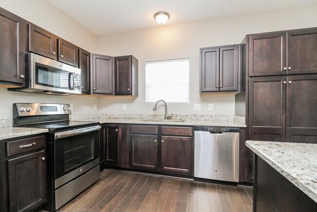 Building Photo - 4806 Beryl Dr