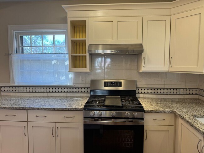 Building Photo - East AVL - Newly Renovated Older Home Featuring Garage and Bonus Room