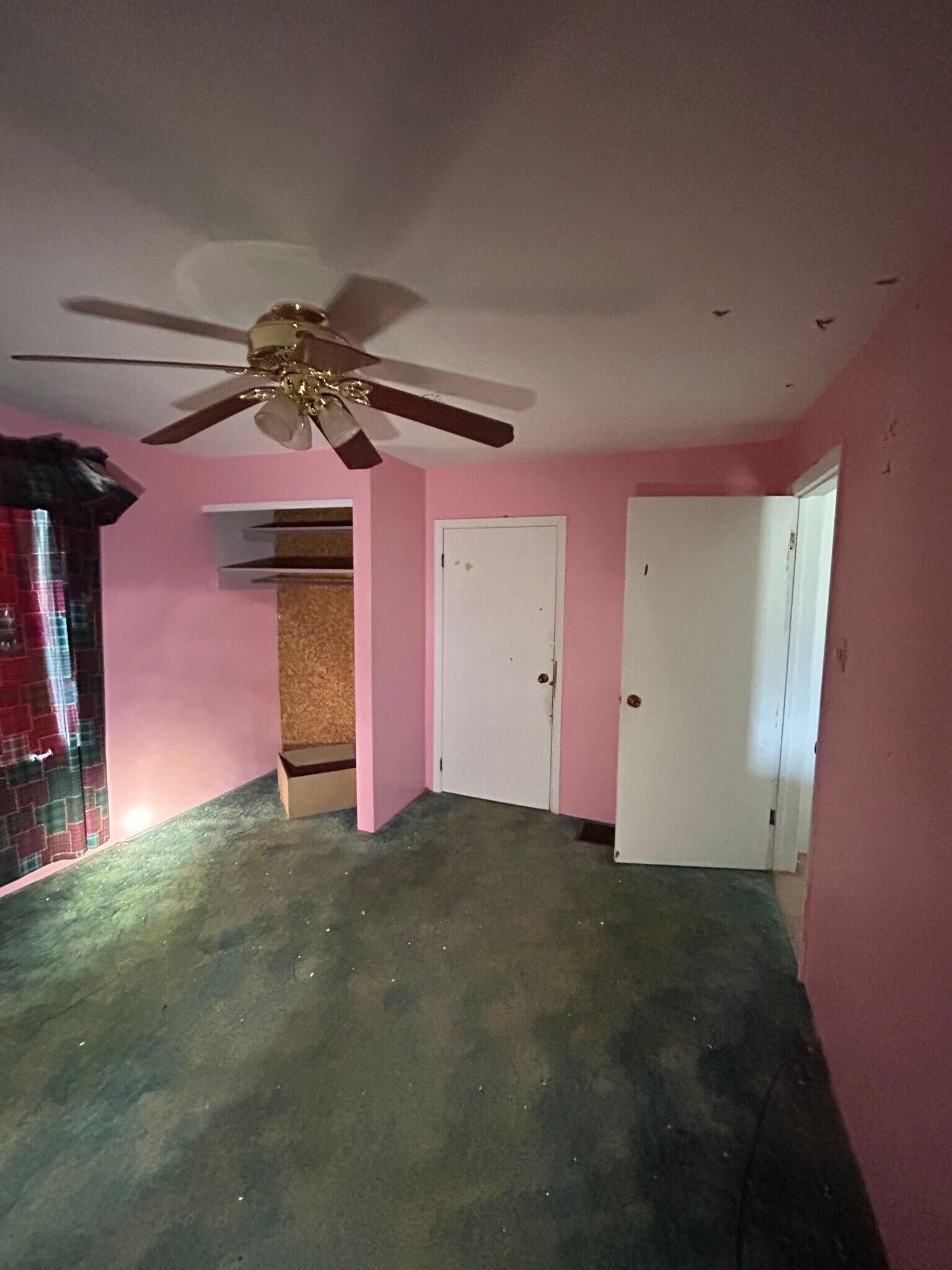 Building Photo - 61 S 49th St