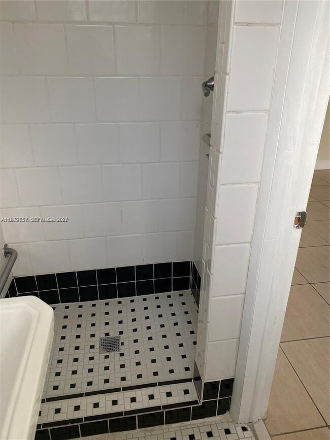 Building Photo - 6743 SW 15th St