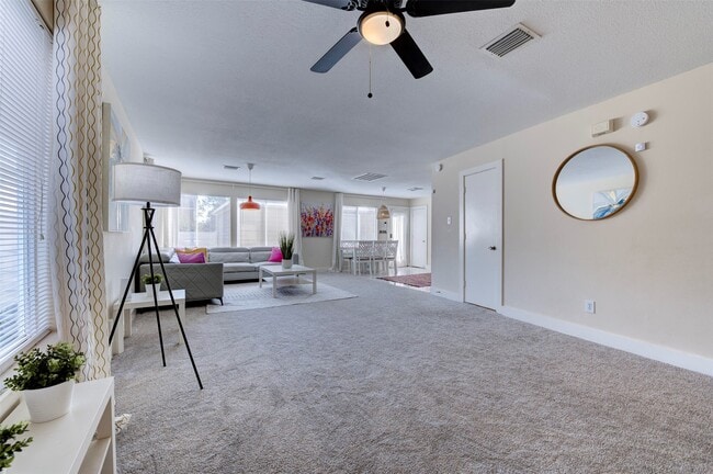 Building Photo - 3818 E Traditions Ct