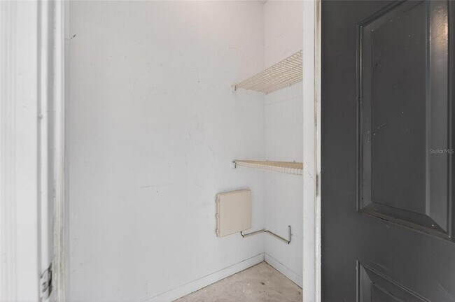 Building Photo - 5611 Legacy Crescent Pl