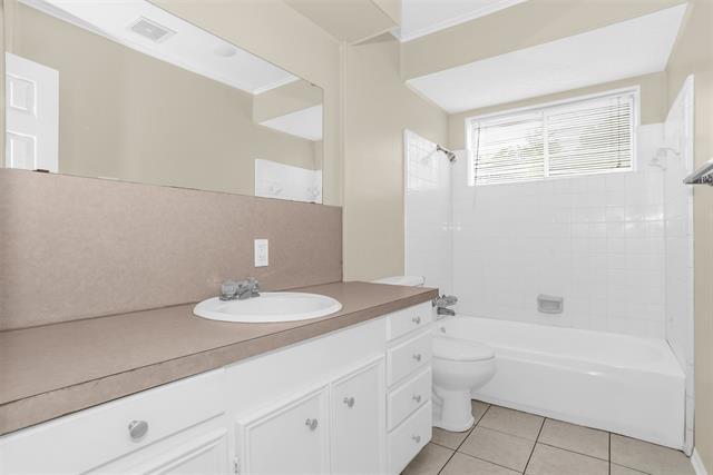 Building Photo - 508 W Baylor St