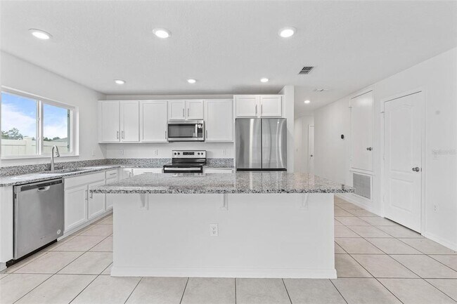 Building Photo - 1557 Venice Ln