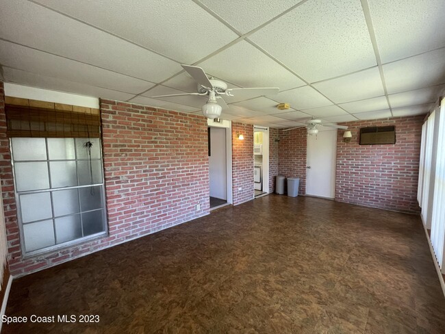 Building Photo - 670 John Hancock Ln