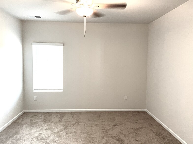 Building Photo - 3184 Emberly Dr