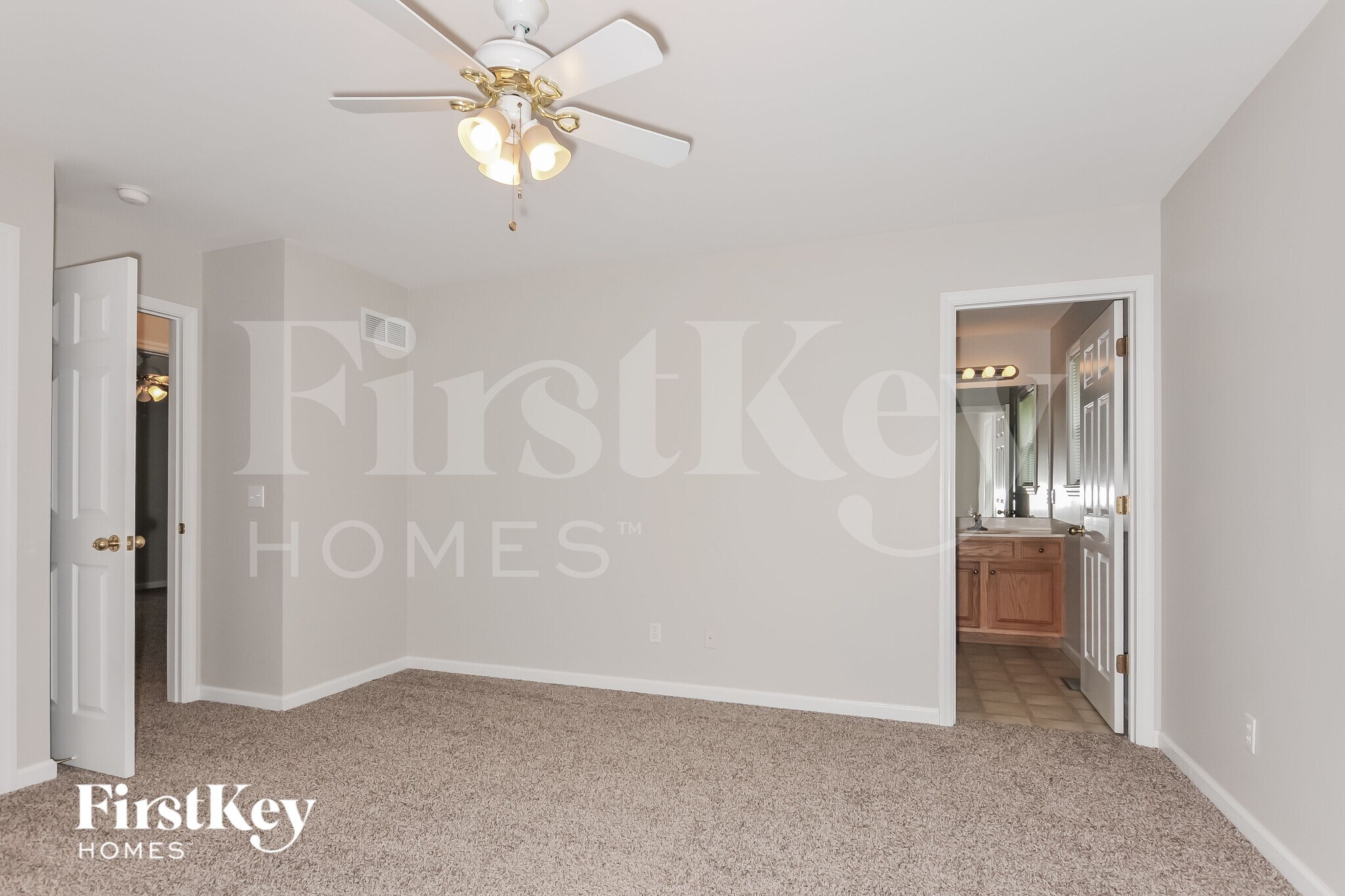 Building Photo - 224 Victoria Dr