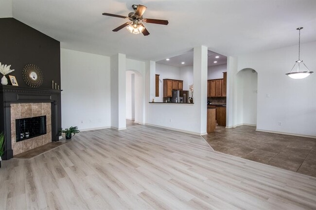 Building Photo - 12123 Bayou Junction Rd