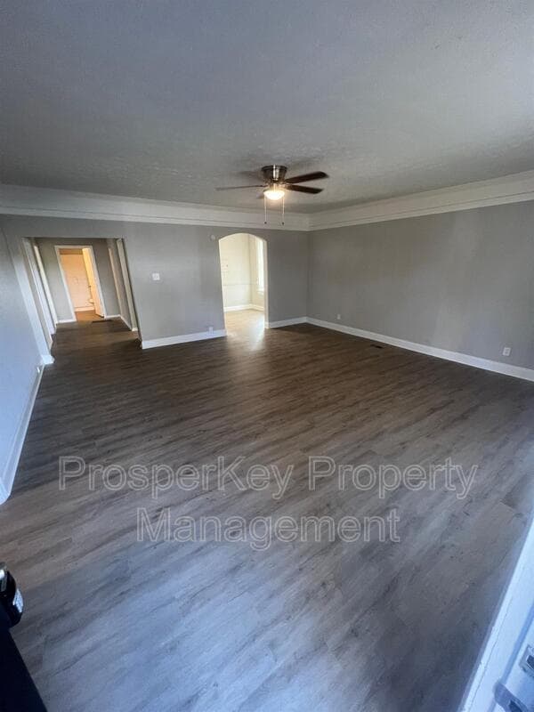 Building Photo - 1019 22nd St