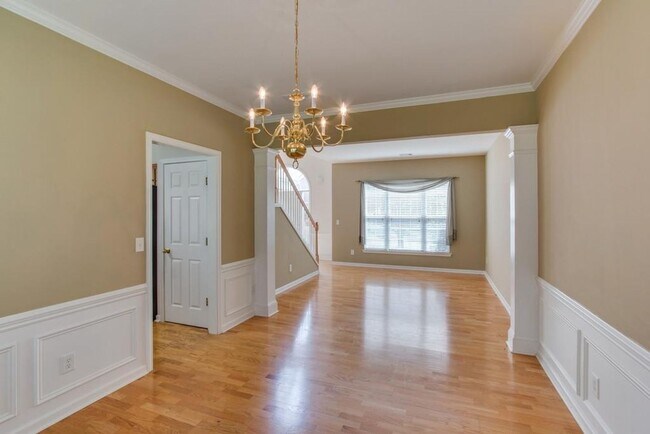 Building Photo - 1510 Chestnut Springs Rd