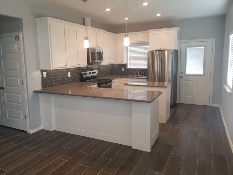 Building Photo - 1801 Jackson St