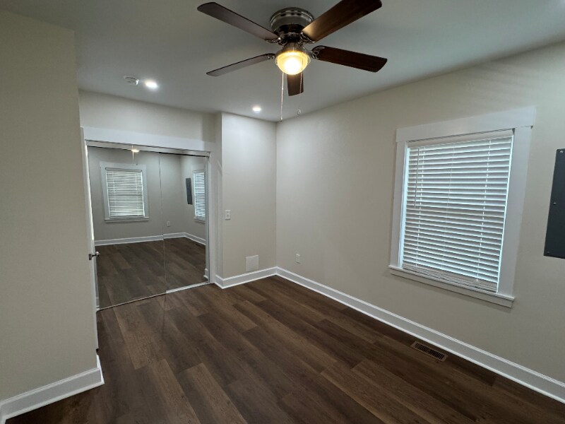 Building Photo - 632 Graham St