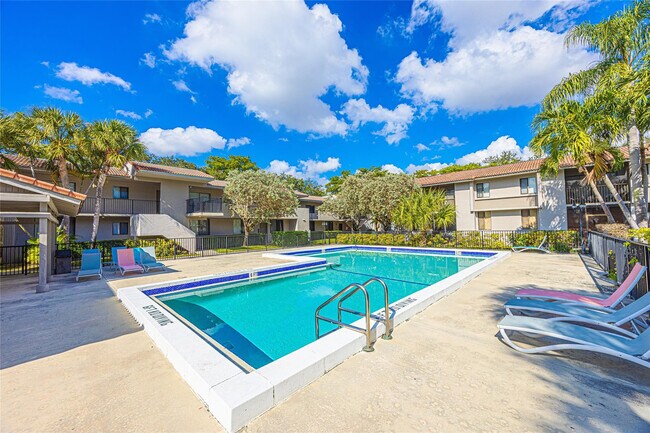 Building Photo - 9541 SW 1st Ct