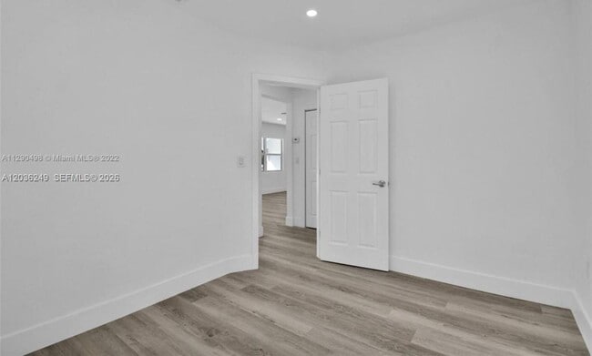 Building Photo - 6391 SW 39th St