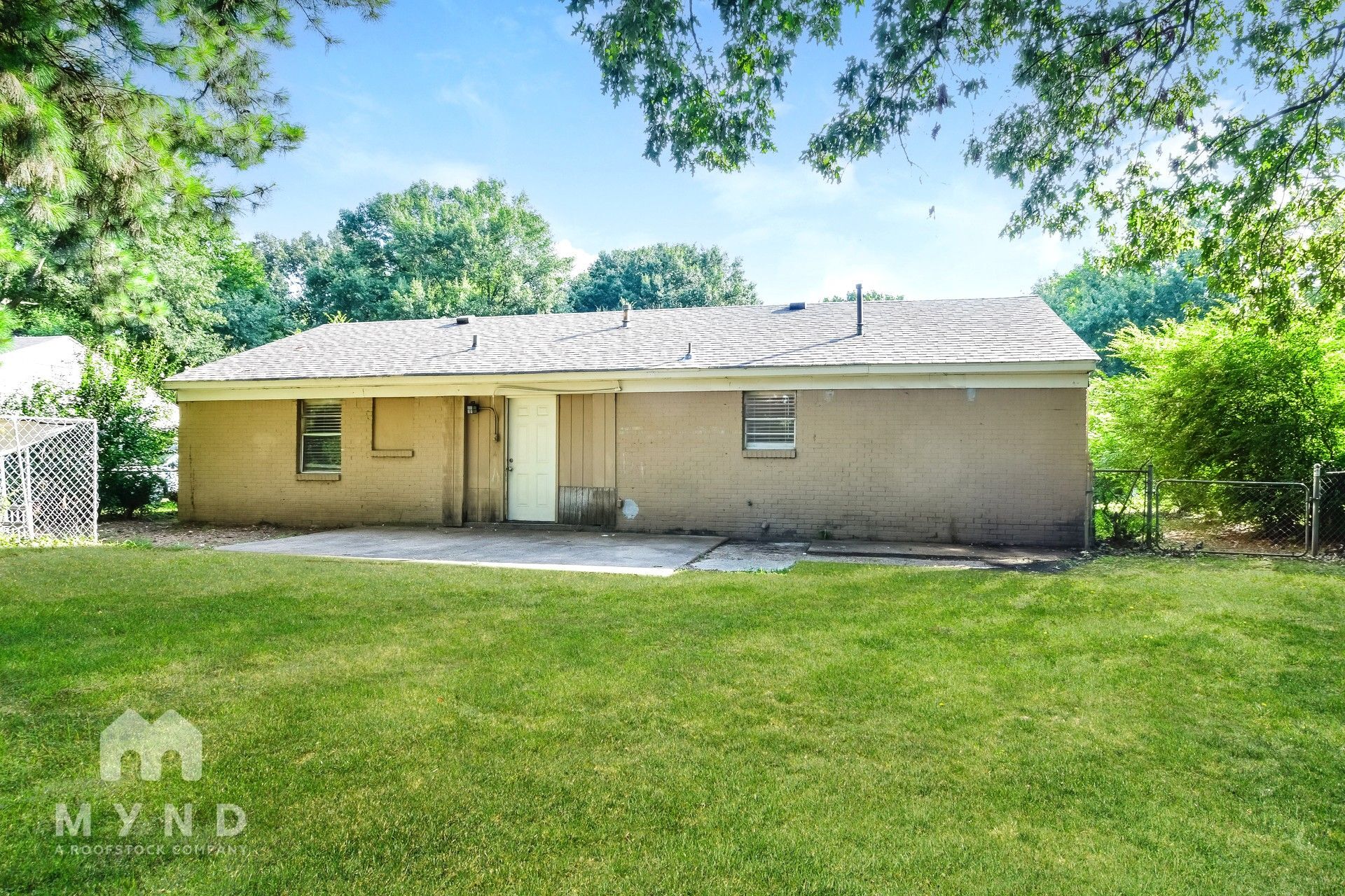 Building Photo - 2695 Shady Grove Dr