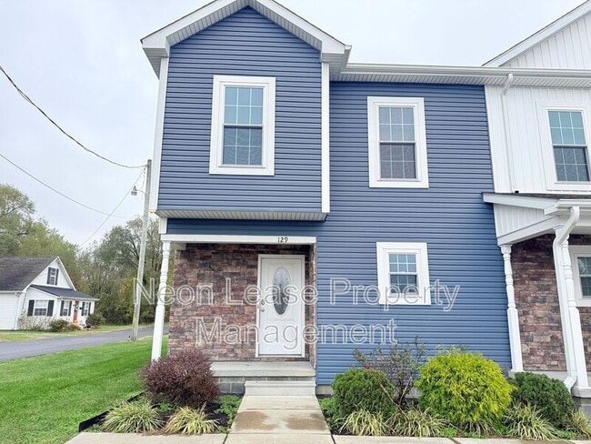 Primary Photo - 129 Church St