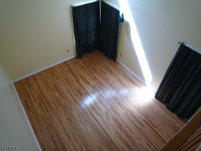Building Photo - 9 Harrogate Cir