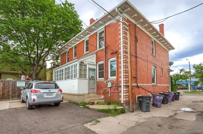 Building Photo - 25 E 3rd Ave