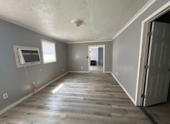 Building Photo - 6981 Cutter St