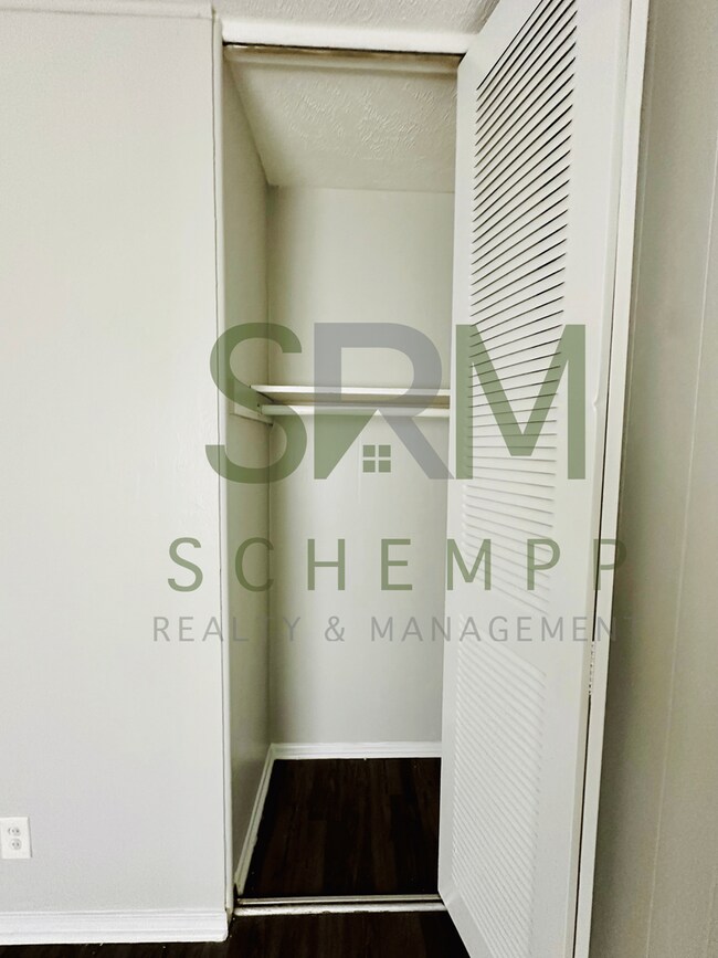 Building Photo - Updated 3BR in Okolona- Section 8 accepted