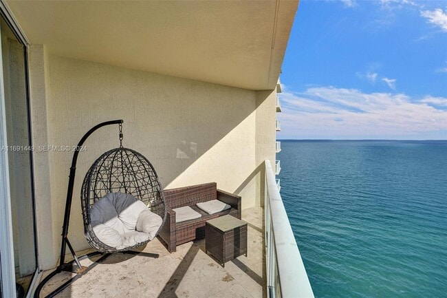 Building Photo - 16699 Collins Ave