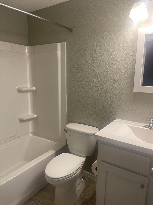 Building Photo - 4255 Westshore Way