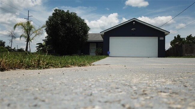 Building Photo - 3048 Bonkirk Dr