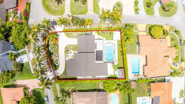 Building Photo - 7345 N Oakmont Dr