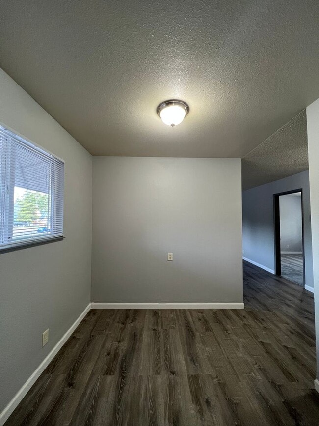 Interior Photo - Stark Street Crossing