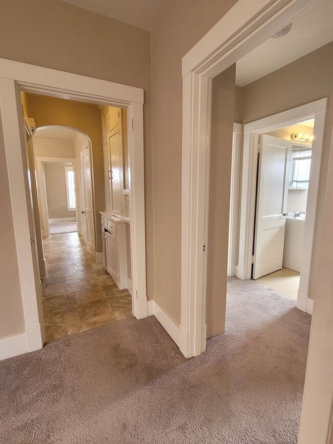 Building Photo - bro2929