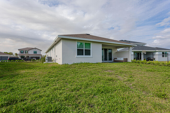 Building Photo - 1480 Wandering Willow Wy