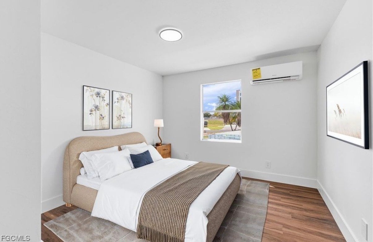 Building Photo - 13670 Dowitcher Dr