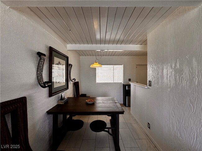 Building Photo - 421 Harvard St