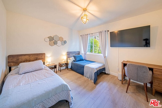 Building Photo - 2620 Sea Pine Ln