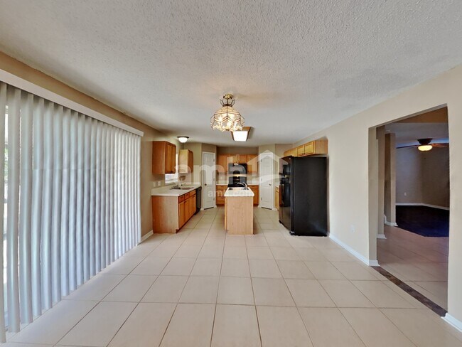 Building Photo - 31443 Loch Aline Dr