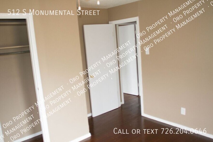 Building Photo - 512 S Monumental St