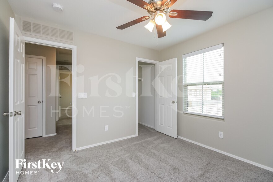 Building Photo - 9595 Harvest Rd