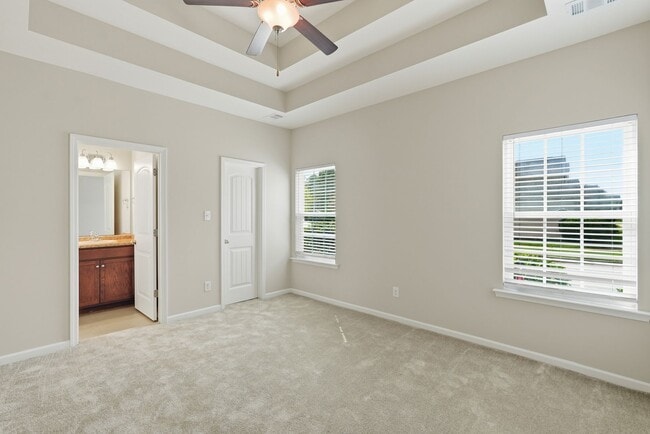 Building Photo - 401 Olde Ivey Square