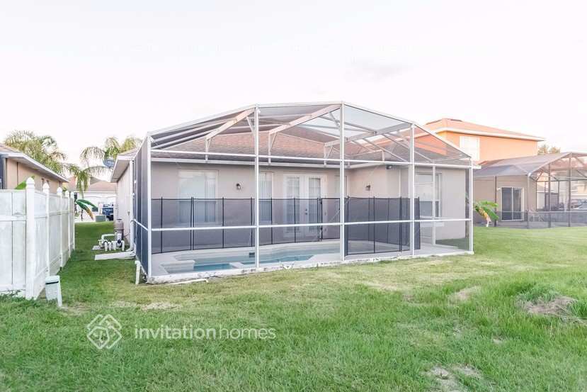 Building Photo - 1934 Magical Ln